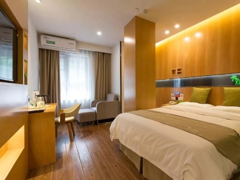 Vatica Xuzhou High Speed Railway Station Hotel Екстериор снимка